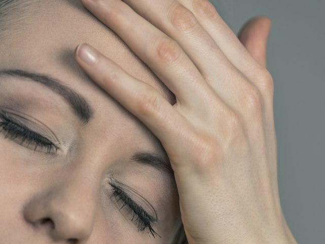 Lekari upozoravaju: Simptom tumora na mozgu može da se pojavi za vreme obroka